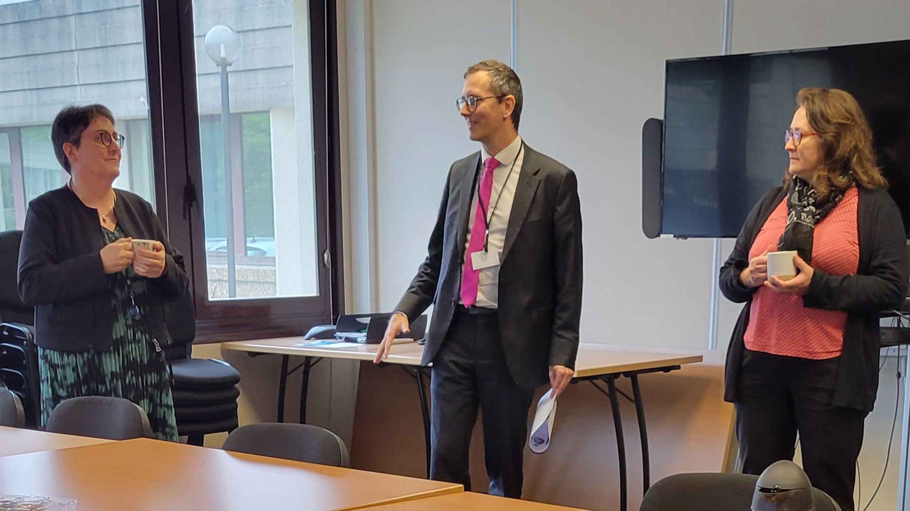 Remise du diplôme à la Direction régionale de l'ASP Normandie, gagnante du défi Laïcité