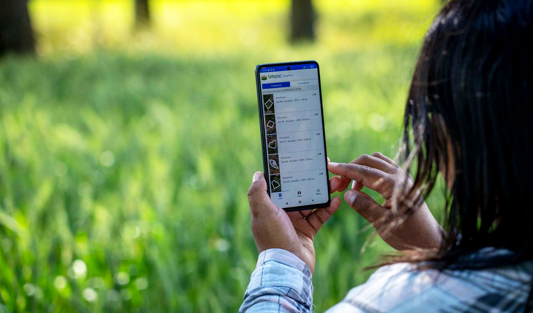 Test de l'application Telepac Géophotos par un agriculteur
